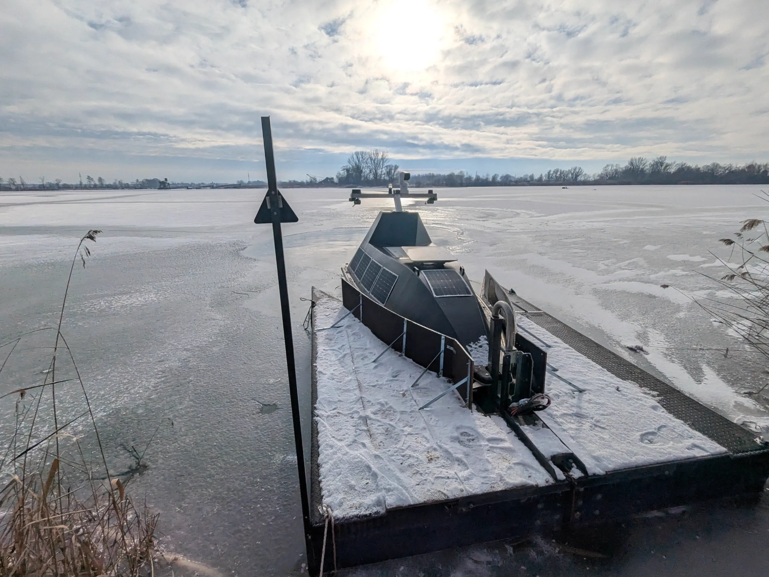 Lemvos LM450 uncrewed surface vessel during winter sea trials